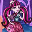 Draculaura Dress Up Game